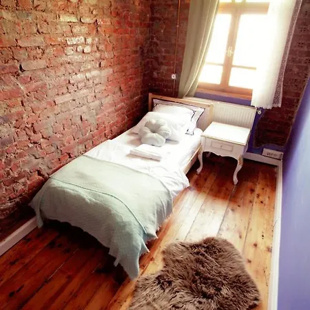 Building/5floors/ Garden In Balat *