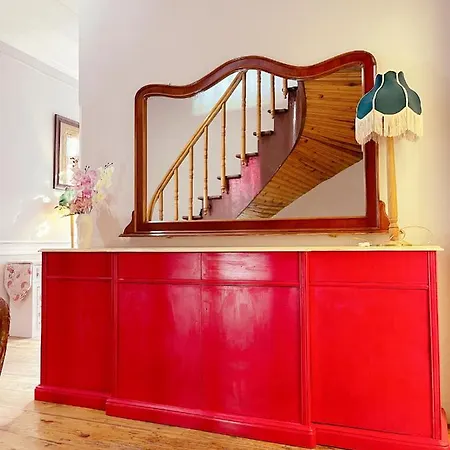 Villa Building/5floors/ Garden In Balat