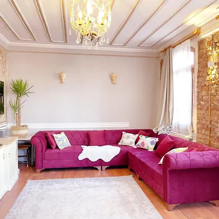 Building/5floors/ Garden In Balat Villa