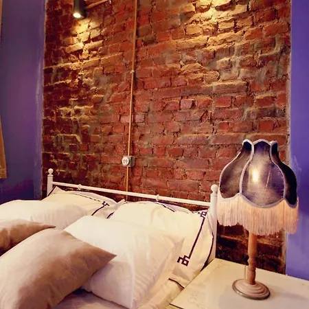 Villa Building/5floors/ Garden In Balat Istanbul
