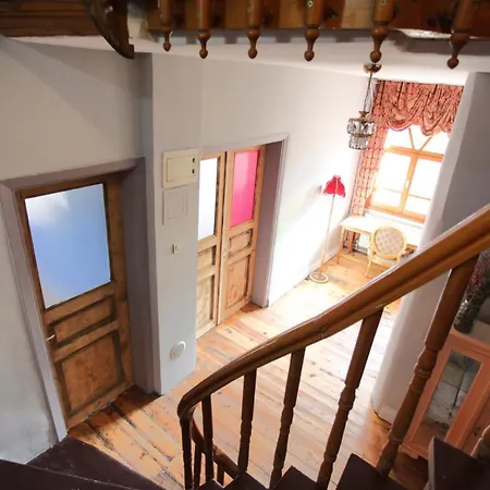 Building/5floors/ Garden In Balat Istanbul