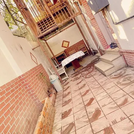 Villa Building/5floors/ Garden In Balat Istanbul