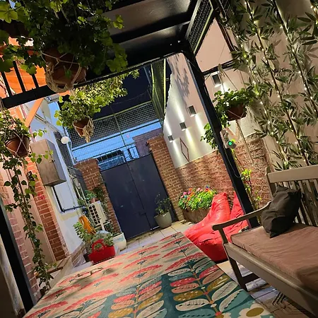 Building/5floors/ Garden In Balat