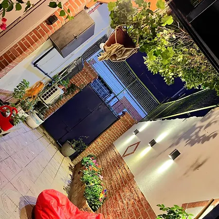 Villa Building/5floors/ Garden In Balat *